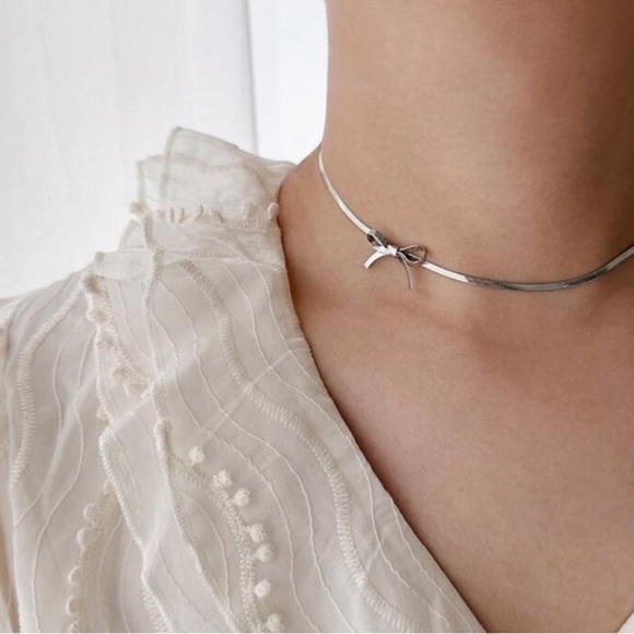 Anthropologie Jewelry - New! Silver Bow Snake Chain Choker Necklace (1076) NWOT